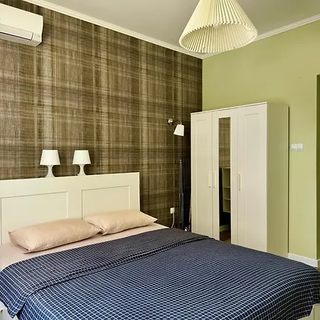 студио Center 플로브디프